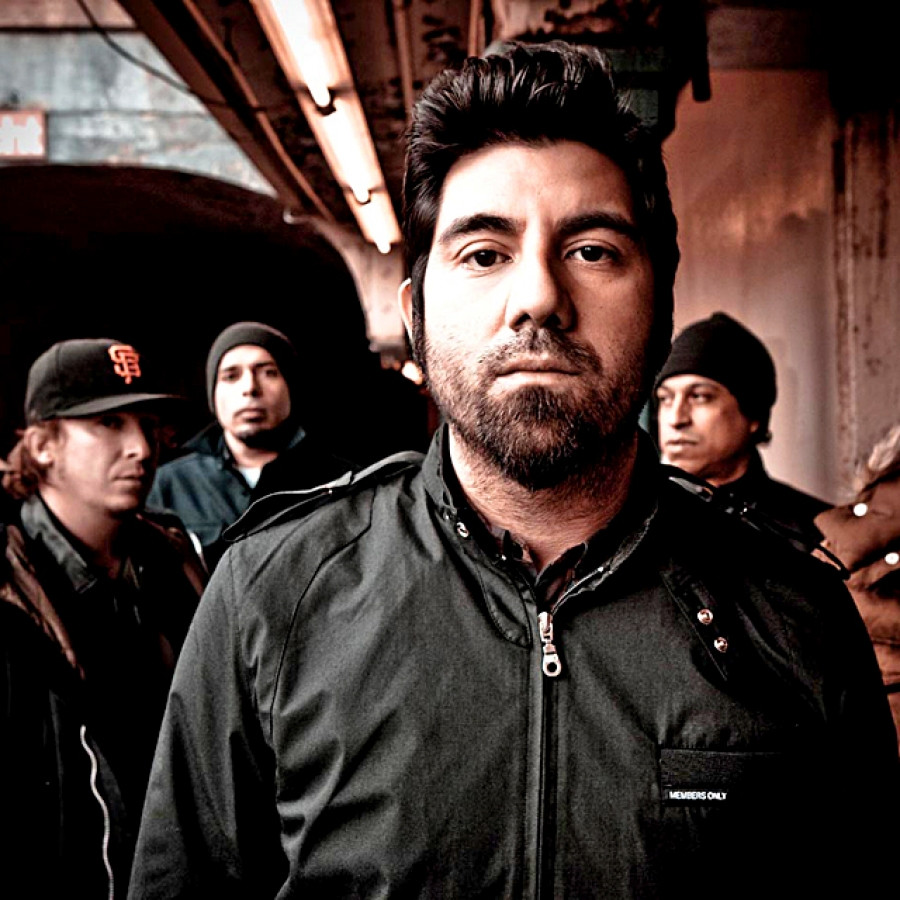 Deftones. Чино Морено Deftones. Солист дефтонс. Чино Морено и Майк Шинода. Чино Морено 1993.